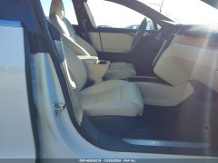 Tesla Model S Performance 2021 10