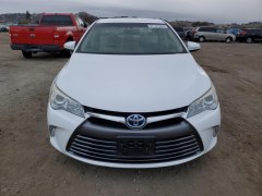 Toyota Camry XLE Hybrid 2016 1