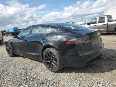 Tesla Model S Plaid 2021 5