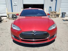 Tesla Model S 70D 2015 1