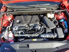 Toyota Camry XLE Hybrid 2024 10