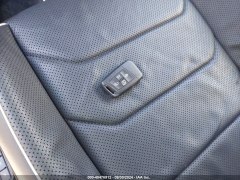 Volkswagen Tiguan SEL R-Line 2022 10