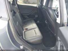 Tesla Model Y Long Range 2023 12