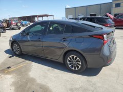 Toyota Prius Limited 2019 5