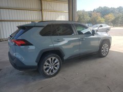 Toyota RAV4 XLE Premium 2021 3
