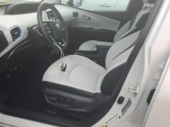 Toyota Prius XLE 2021 4