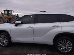 Toyota Highlander Platinum 2024 8