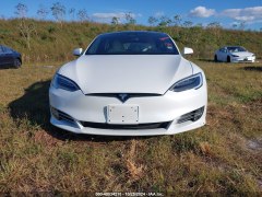 Tesla Model S Performance 2021 2
