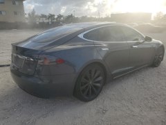 Tesla Model S 90D 2016 3