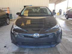 Toyota Prius LE 2018 1