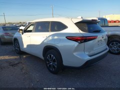 Toyota Highlander XLE Hybrid 2023 4
