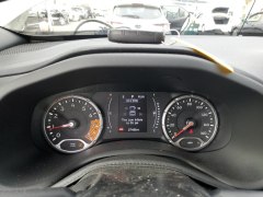 Jeep Renegade Latitude 2019 8