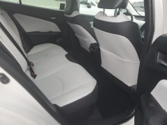 Toyota Prius XLE 2021 7