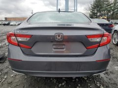 Honda Accord LX 2020 4