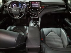 Toyota Camry SE 2021 8