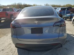 Tesla Model Y Long Range 2024 4