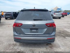 Volkswagen Tiguan S 2022 5