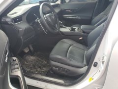 Toyota Venza Limited Hybrid 2023 8