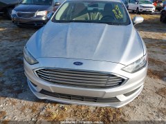 Ford Fusion Hybryd SE 2018 1