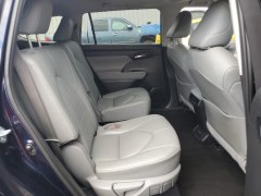 Toyota Highlander XLE 2021 9