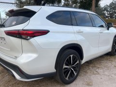 Toyota Highlander XSE 2022 2