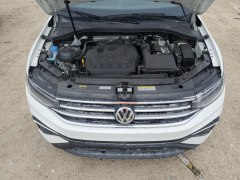 Volkswagen Tiguan S 2024 11