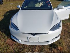 Tesla Model S Performance 2021 1