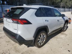 Toyota RAV4 Limited 2024 3