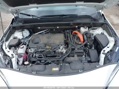 Toyota Venza LE Hybrid 2022 13