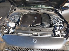 Mercedes-Benz C300 2025 11