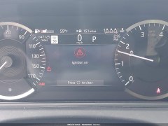 Land Rover Range Rover Velar P340 R-Dynamic S 2022 8
