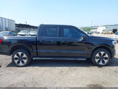 Ford F150 Lightning Lariat 2023 3
