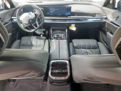BMW 740i 2025 7