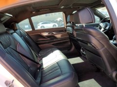 BMW 740i 2020 9