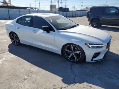 Volvo S60 T5 Momentum 2021 2