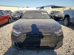 Audi A8L 2021 1