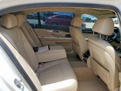 BMW 740i 2019 9