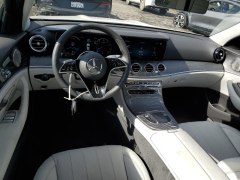 Mercedes-Benz E350 2023 7
