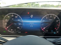 Mercedes-Benz GLC300 4MATIC 2025 8