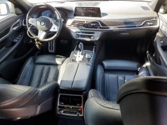 BMW 740i 2020 7