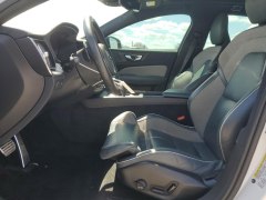Volvo S60 T6 R-Design 2020 6