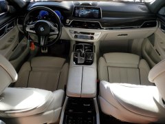 BMW M760i XDrive 2018 7